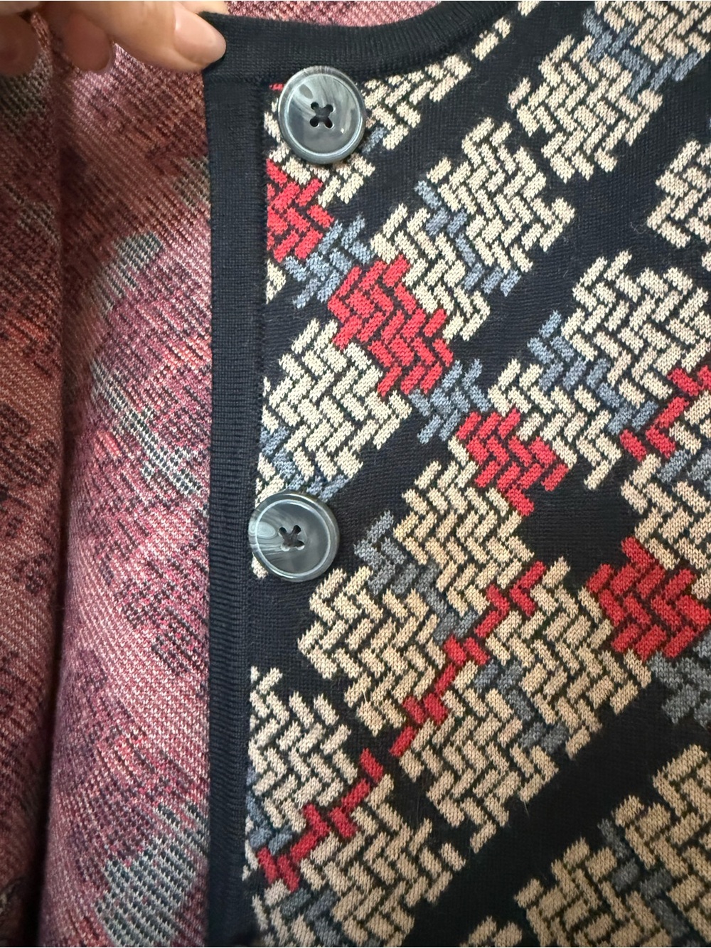 PENDLETON Black, Red & Tan 100 Merino Wool Patterned Long Button Cardigan Jacket - Picture 3 of 7
